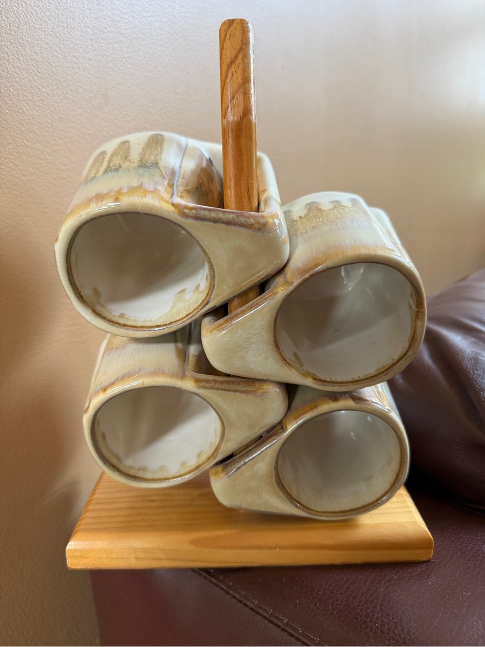 MCM Signed Rodolfo Padilla Drip Stoneware VNTG Mugs Wooden Stand Set 4 Mexico